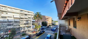 Studio belle terrasse 2min des plages